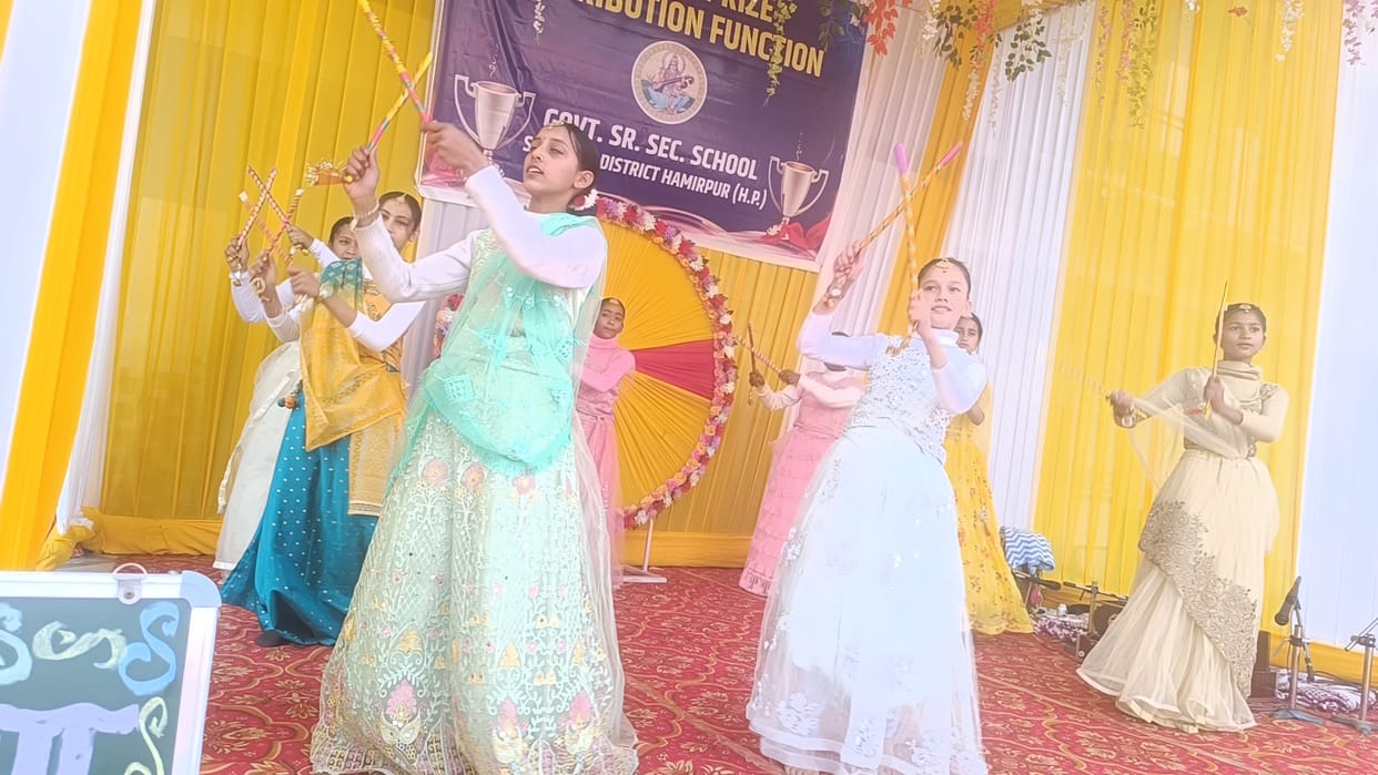 Students danced on Punjabi songs in the annual function