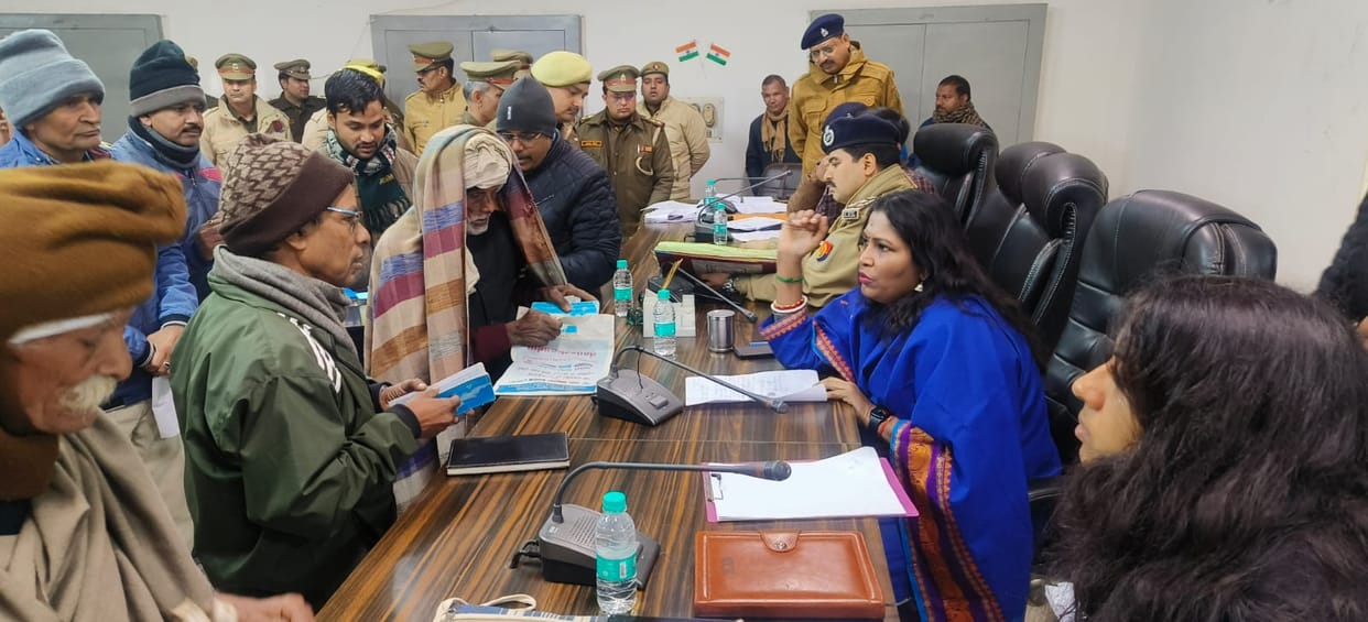 Commissioner and DIG heard the problems in Samadhan Diwas