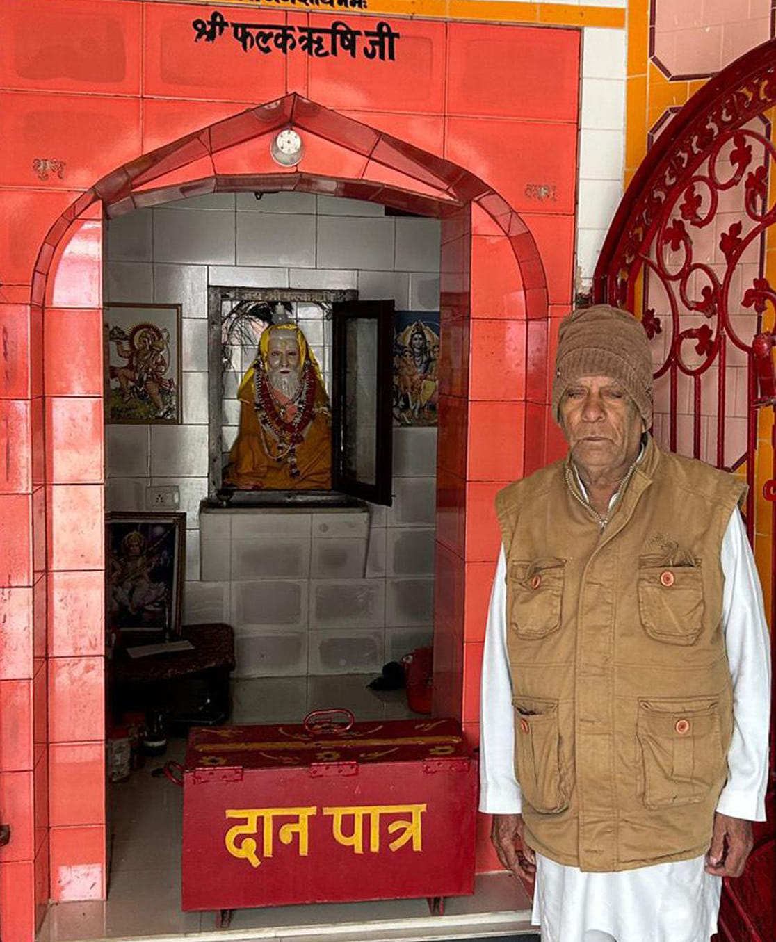 Money and silver umbrella stolen from temple