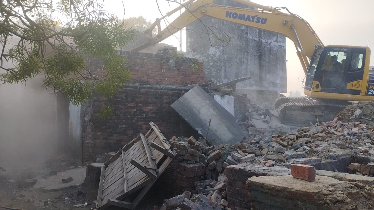 The house behind the demolished shops in front of Gokarna Tirtha was demolished.