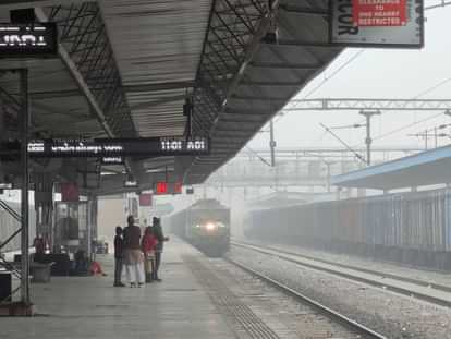 Due to bad weather, three trains were cancelled and many were delayed