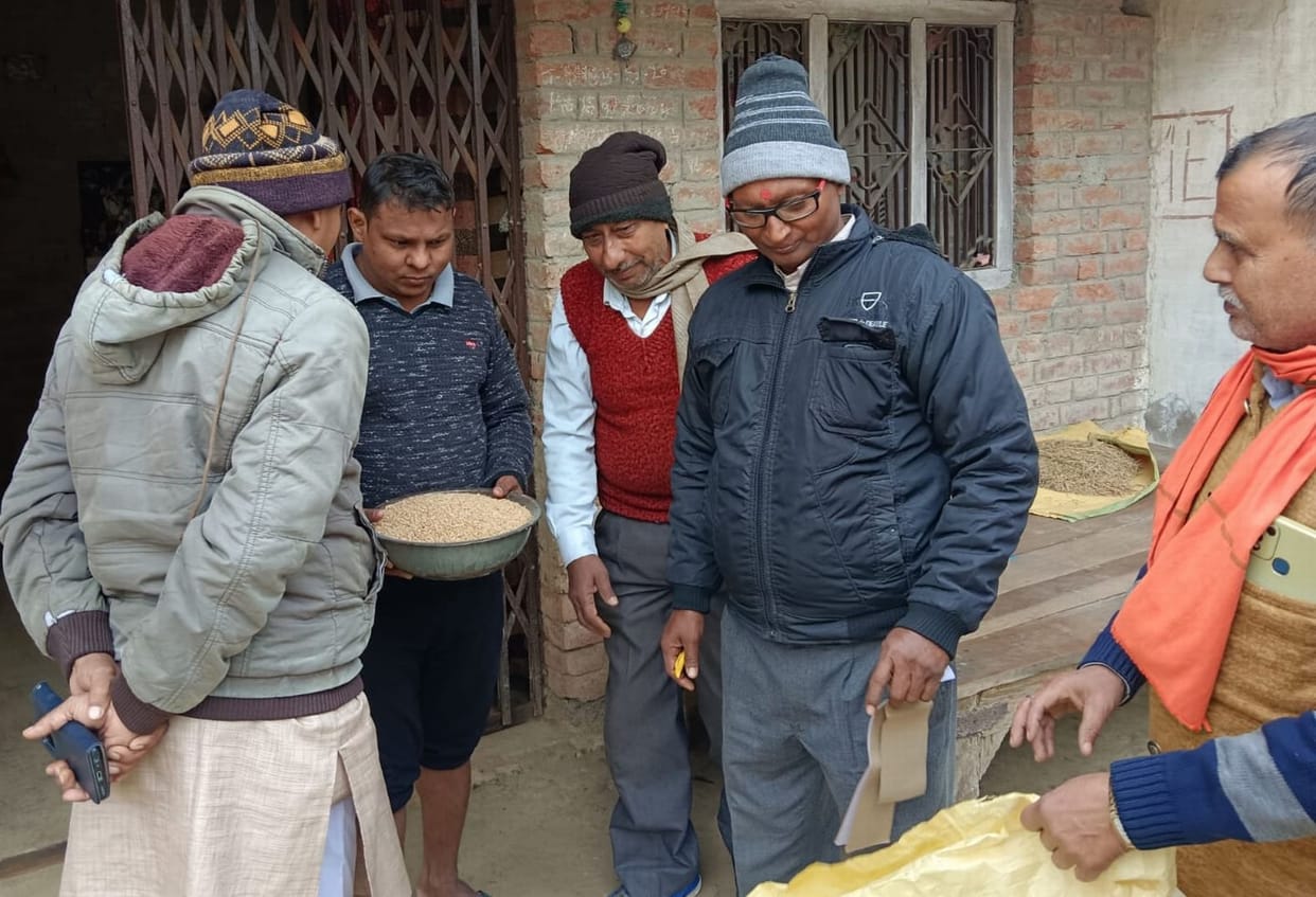 mahaakumbh ke lie vihip ne ekatr kiya paanch kvintal anaaj   VHP collected five quintals of grains for Mahakumbh