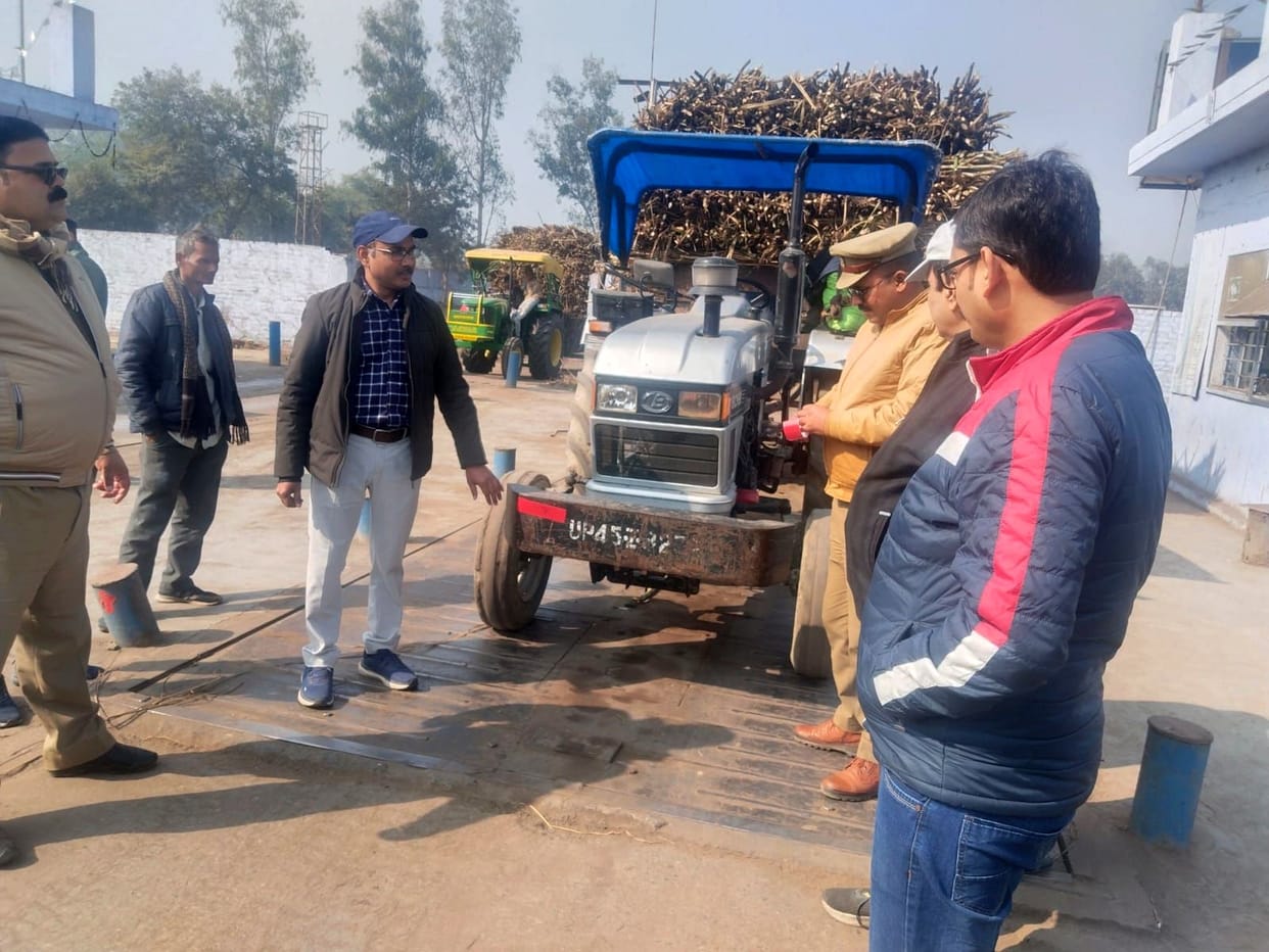 If you do not install reflector on your vehicle then you will have to pay a fine of 10 thousand rupees