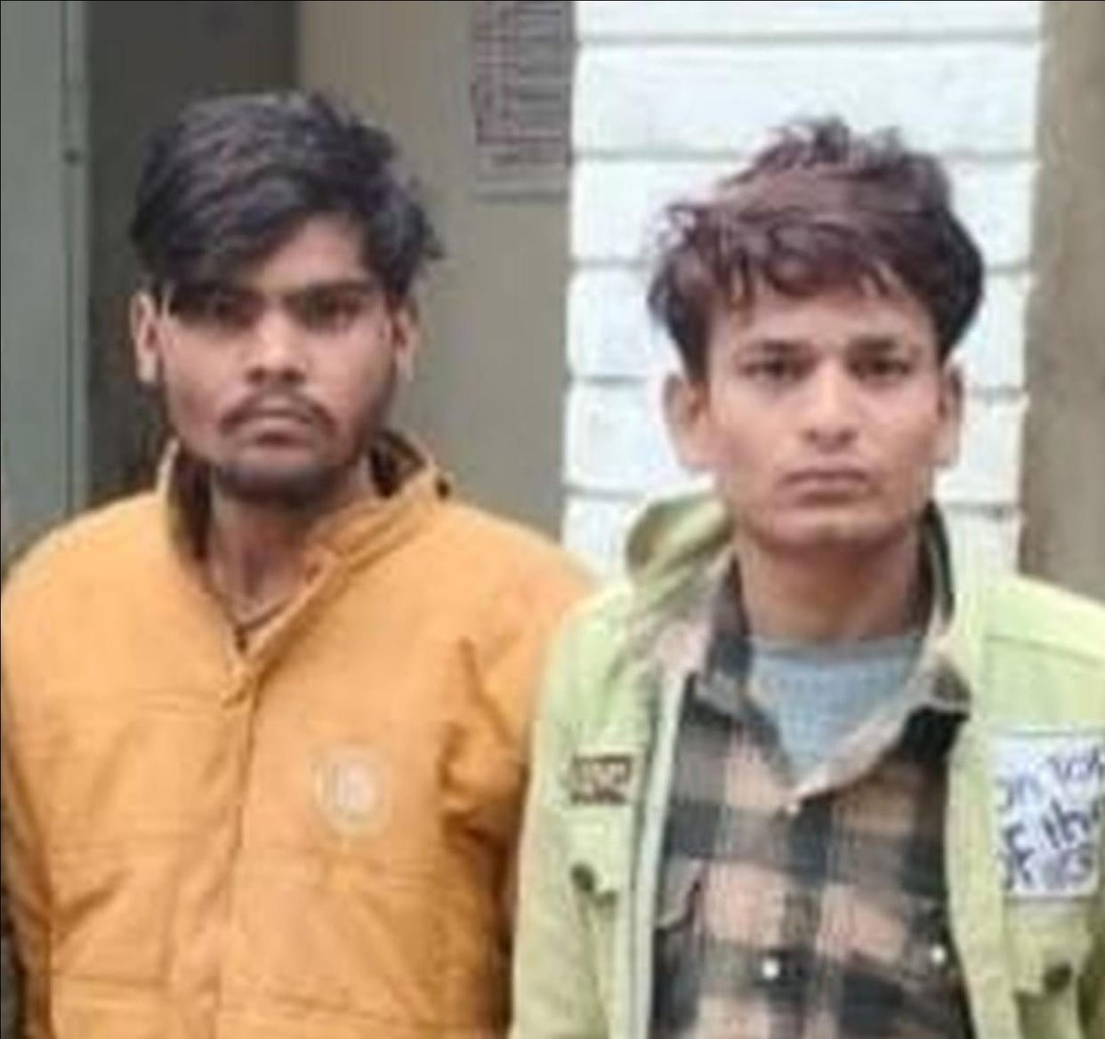 Two thieves caught while planning a robbery