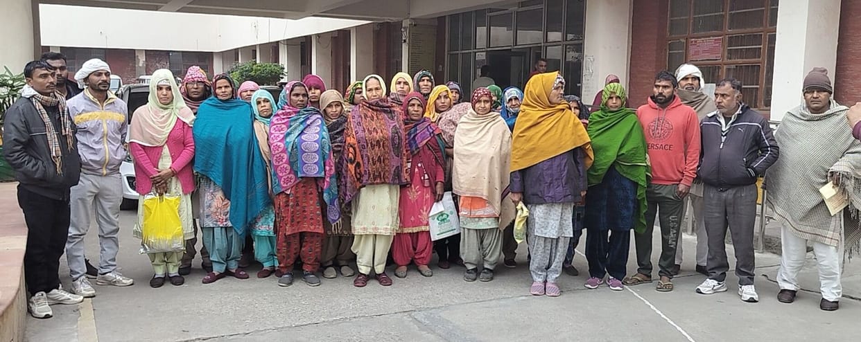 BPL families of Anupgarh village demanded from DC to get plots of 100-100 square yards.