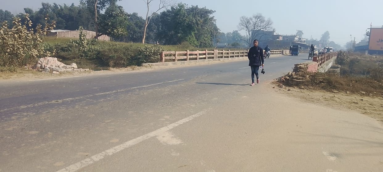 Damaged canal bridge increases fear of accident