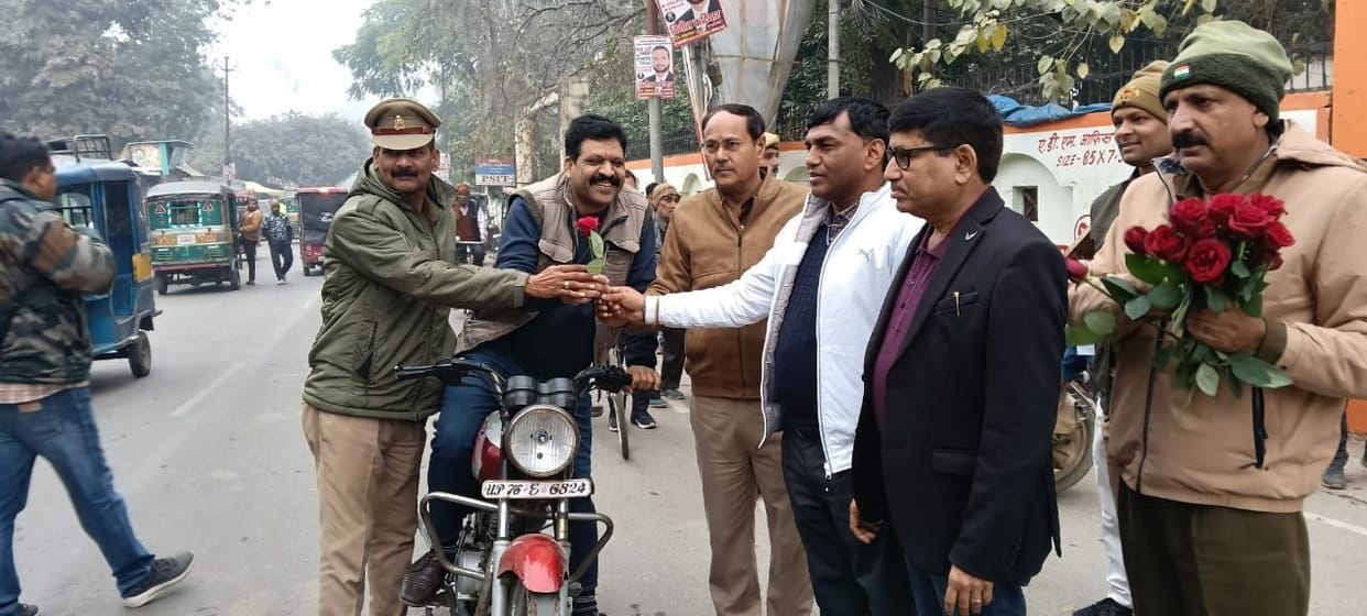 Drivers made aware about wearing seat belts and helmets