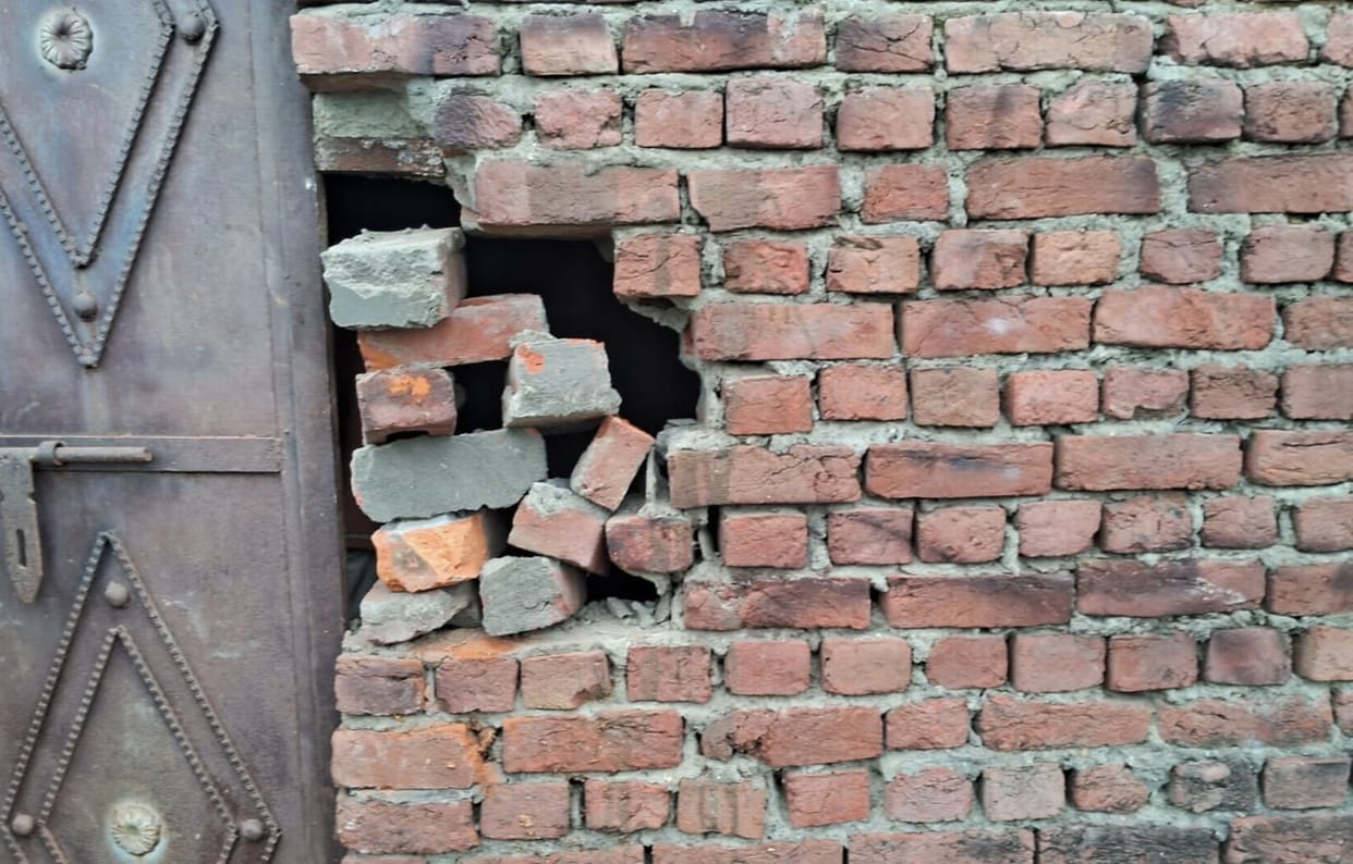 Goods worth Rs 3 lakh stolen from inverter-battery warehouse