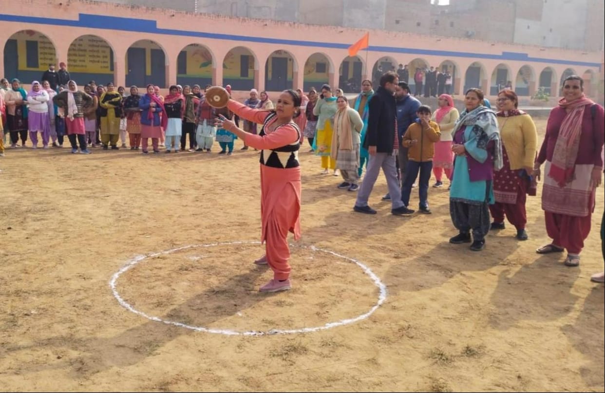 Anjali of Phulan village rode the bicycle the fastest