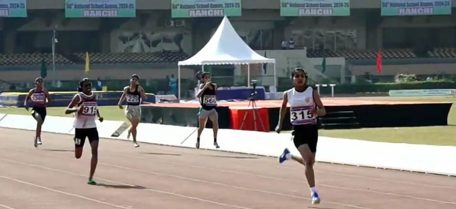 Vanshika won gold in the race competition