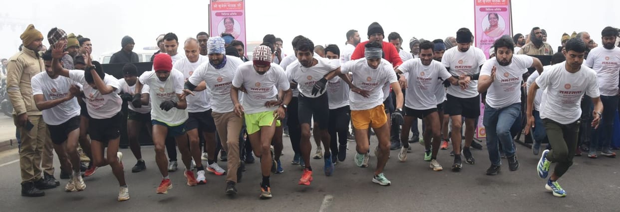 Transport Minister flags off half marathon