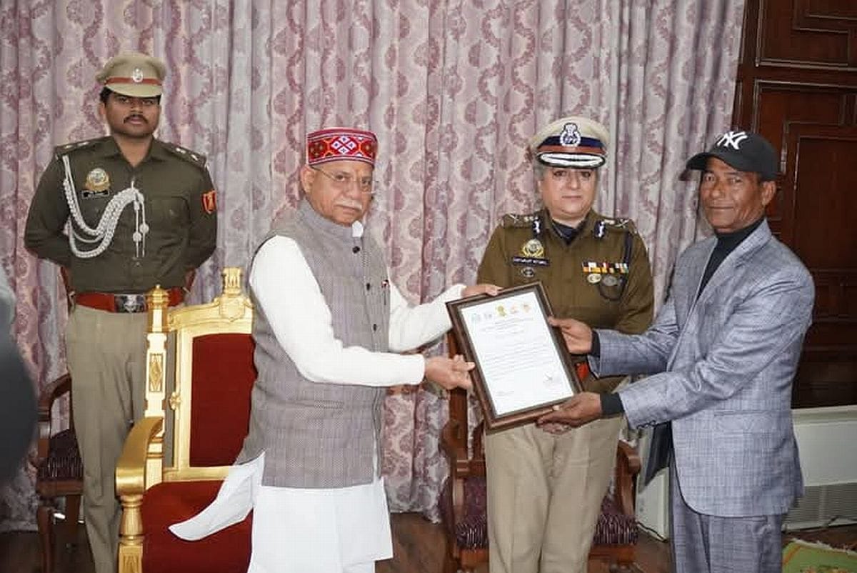 Ram Negi gets honor from Governor for rescue raids