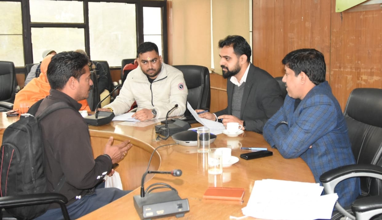33 complaints settled in Samadhan Camp, report of pending complaints should be given every day