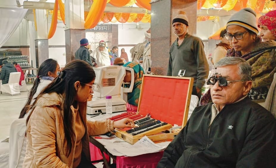 Eye check up camp organized for the needy