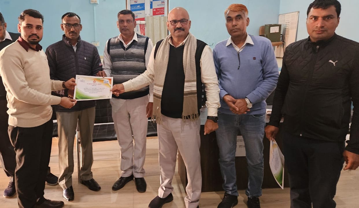 88 employees and officers of Loharu were honored