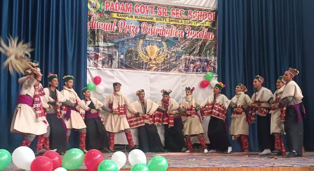 Annual function at Padma School Rampur, meritorious students honored