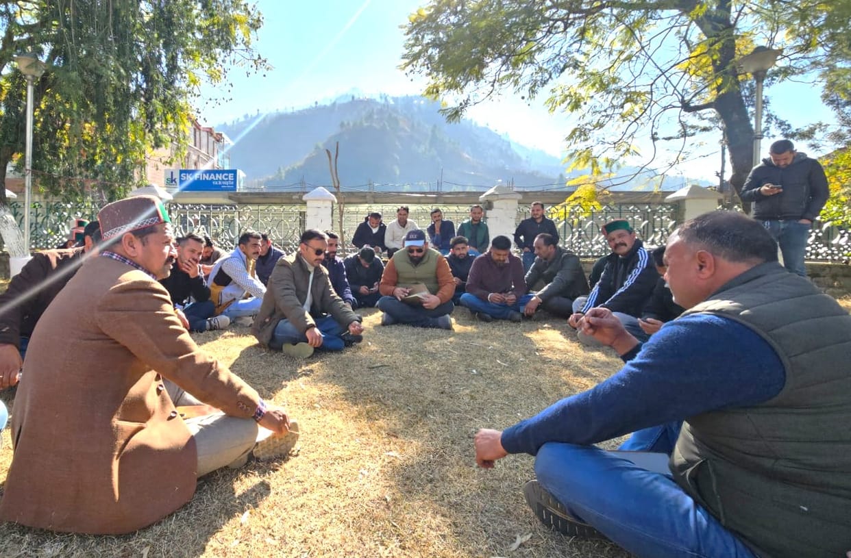 Contractor Union Rohru meeting held at Circuit House, Rohru