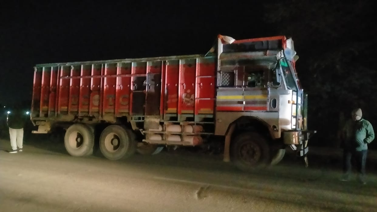 Case of seizure of truck carrying Shikhar Pan Masala two assistant commissioners suspended
