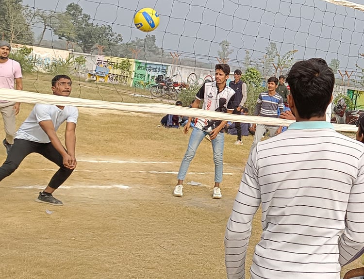 Sarai Mahesha Team Won In Volleyball - Amethi News - Amethi News ...