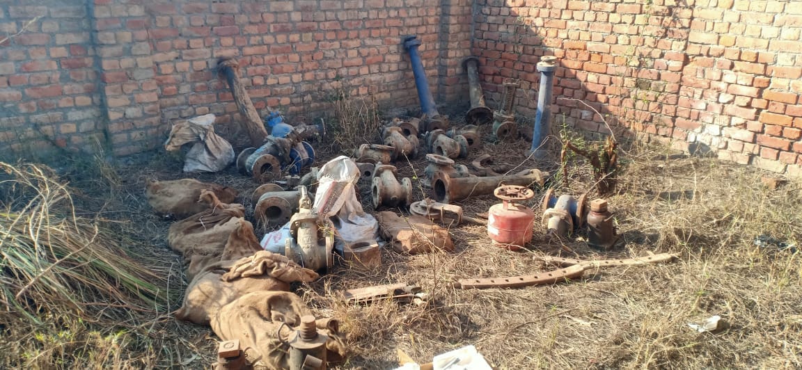 Theft in a construction company's warehouse on Kharar Road, watchman attacked with bricks