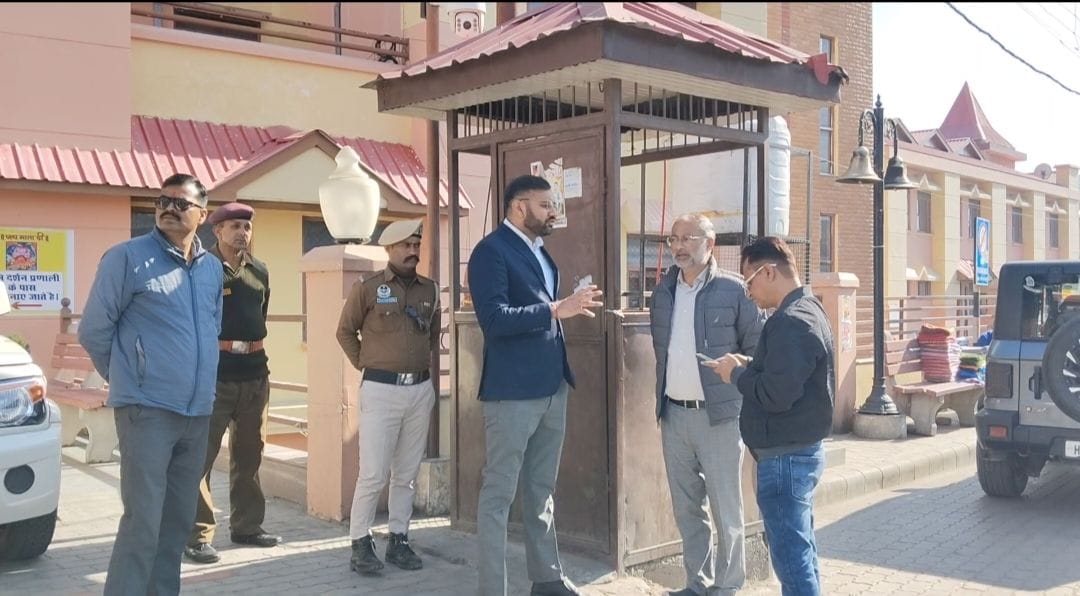 Offerings counted after fourteen days in Chintpurni temple