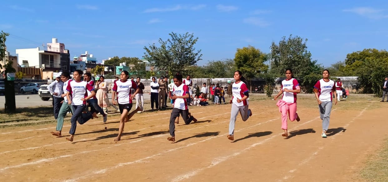 Renu was the best athlete in the women's college sports competition.