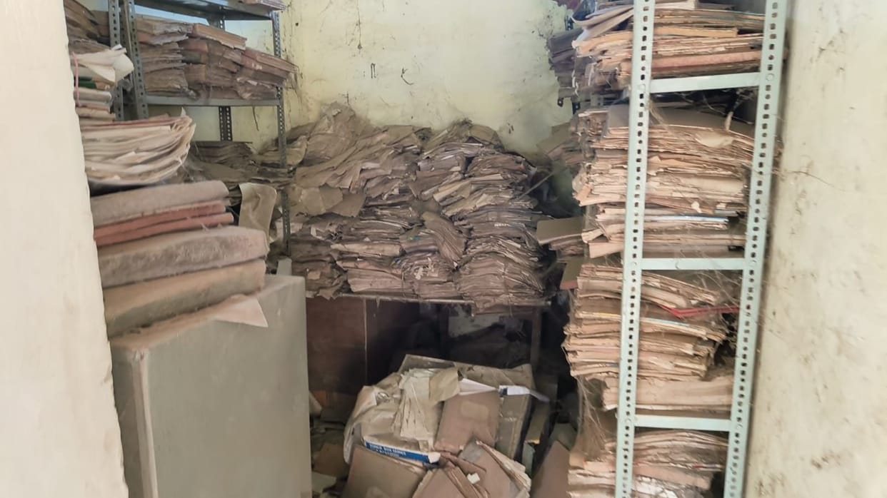Chief Minister's flying squad raided the office of Public Health Engineering Department