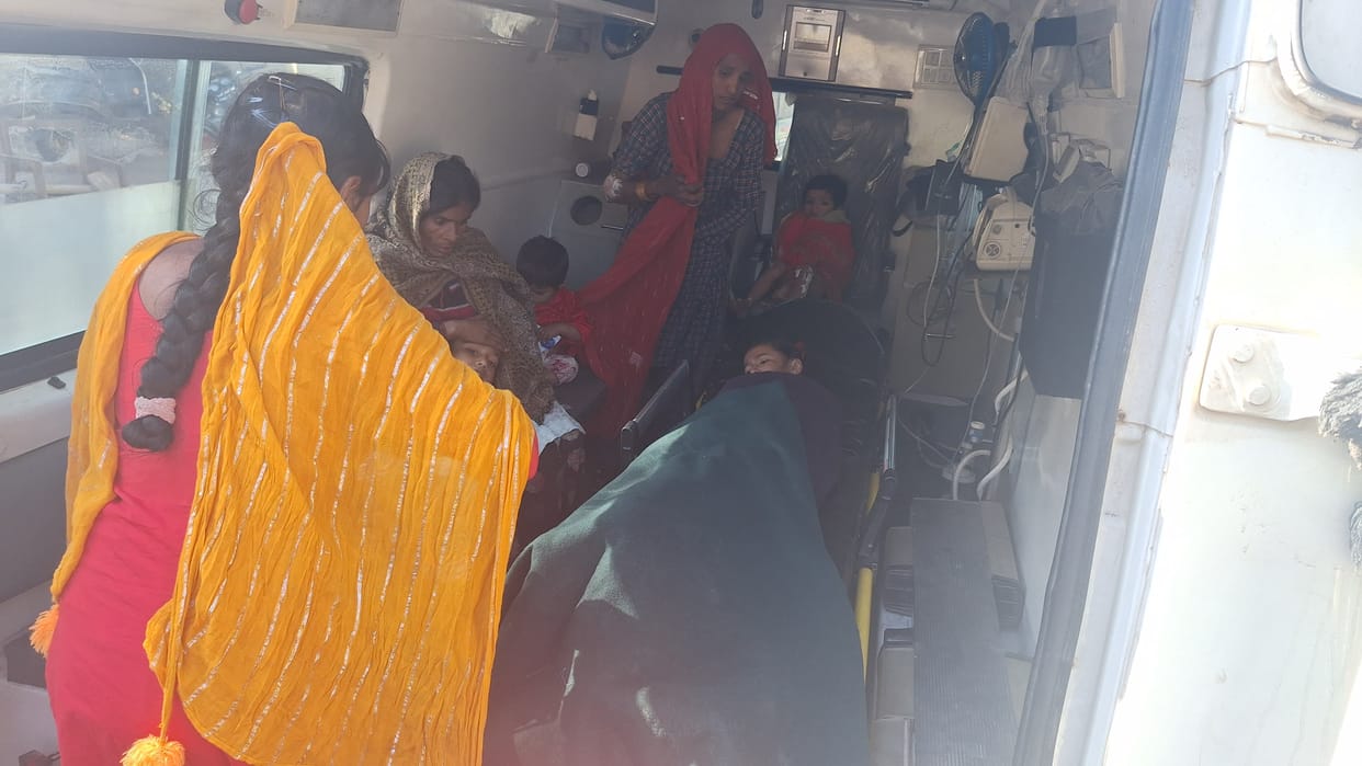 Bucket filled with hot water fell on children playing, three brothers and sisters got burnt