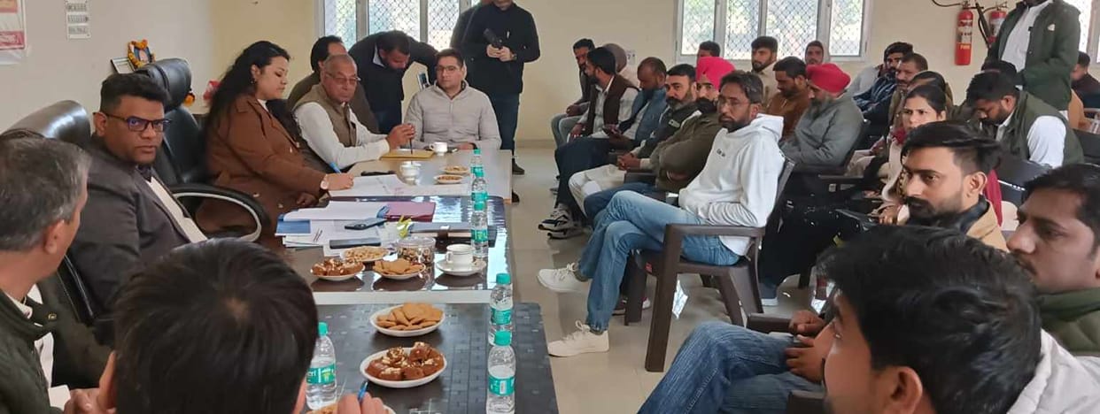 The CEO of the Zila Parishad discussed the annual budget and pending works of the Gram Panchayats with the Sarpanchs