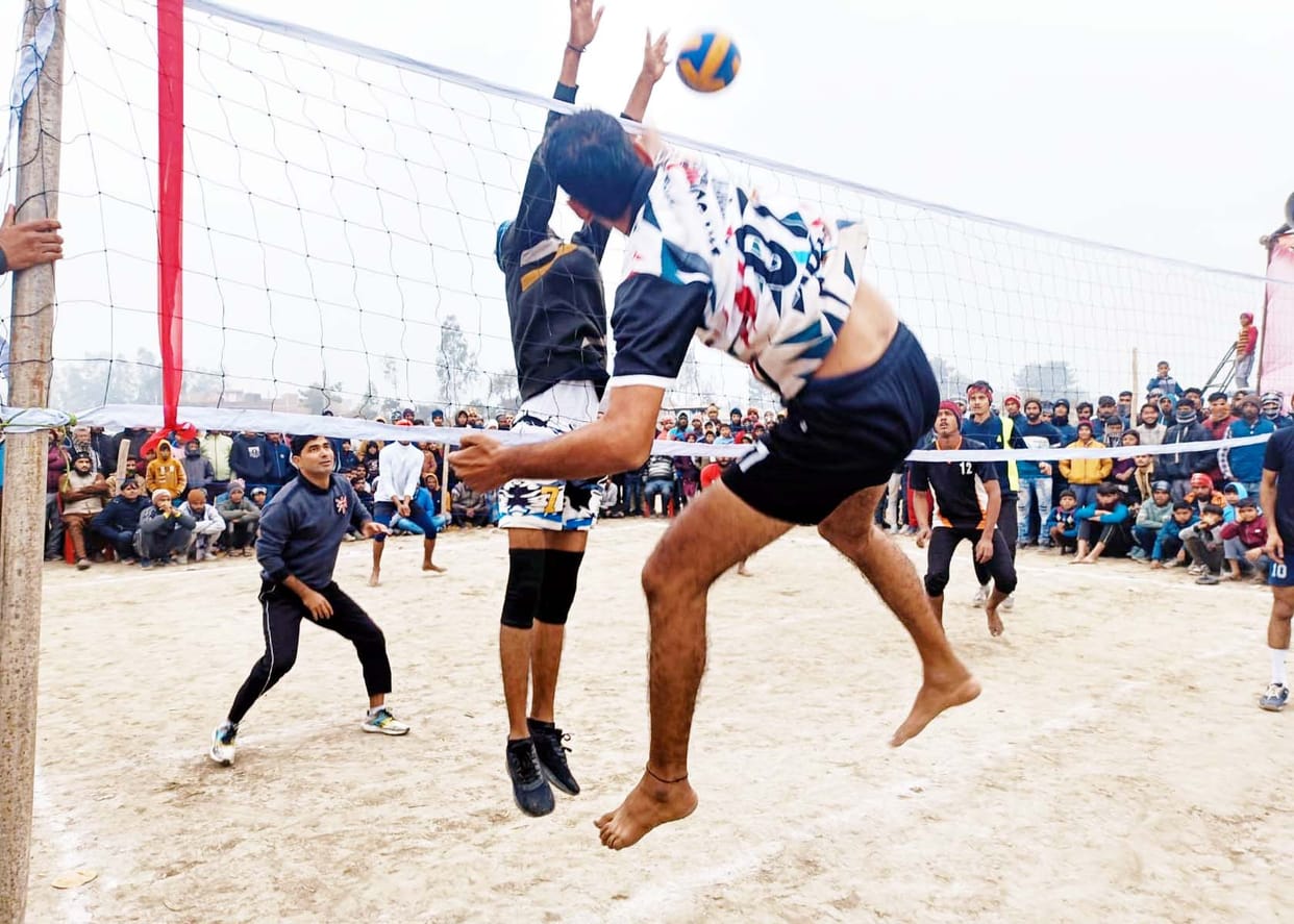 Koronkuiyan won the Naseer Khan Volleyball Tournament