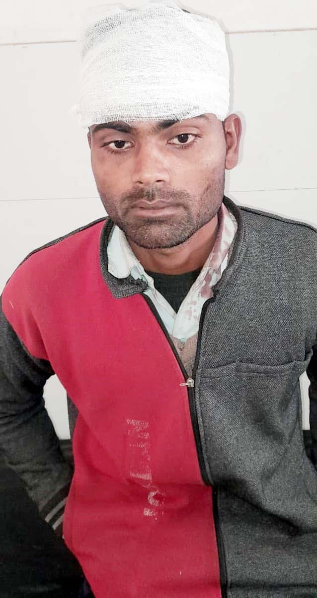 Four people injured due to knife and brick-stone attack in a minor dispute
