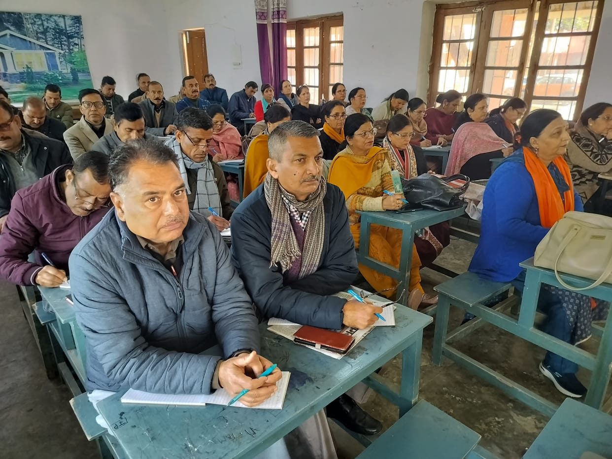 Gave information to Headmasters Regarding New Education Policy