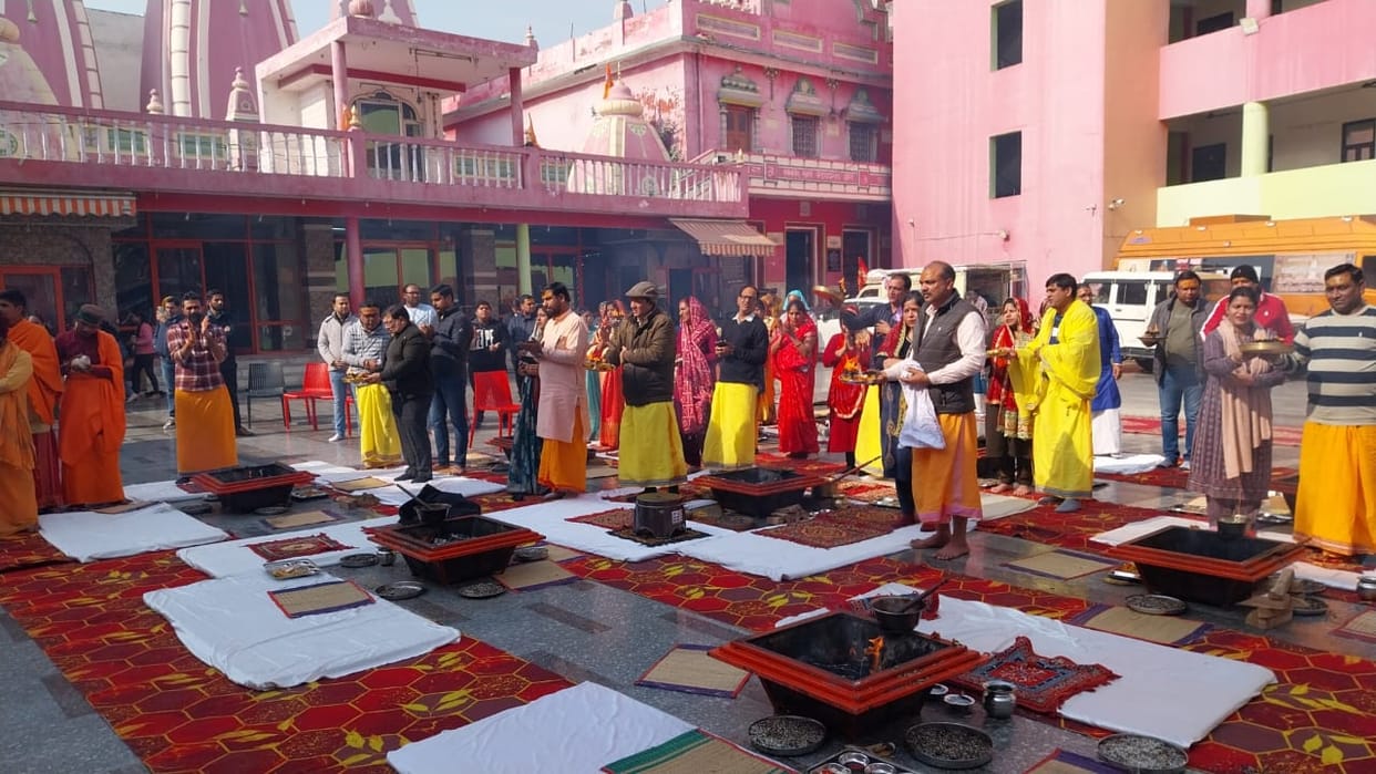 Yagya is the only solution for pollution free environment