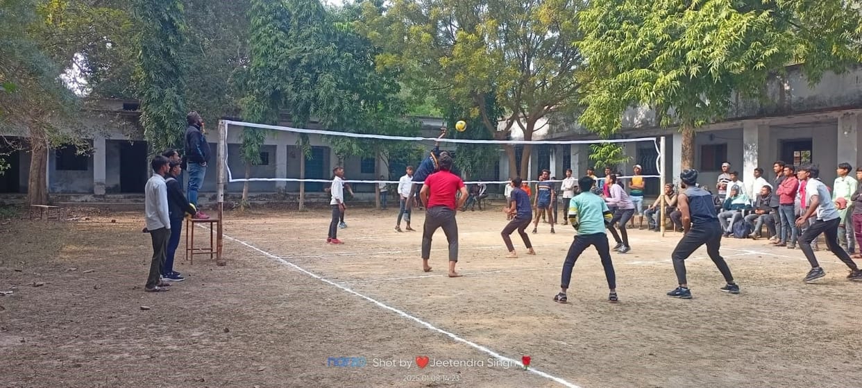 Anjali and Durgesh won the 100 meter race
