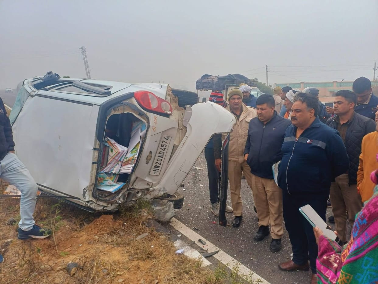 Deputy Speaker gave first aid to those injured in road accident