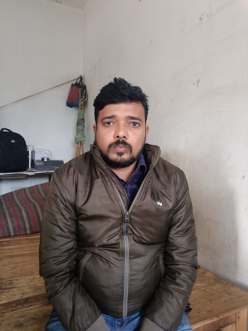 UP Pharmacy Council clerk arrested while taking bribe of Rs. 5000