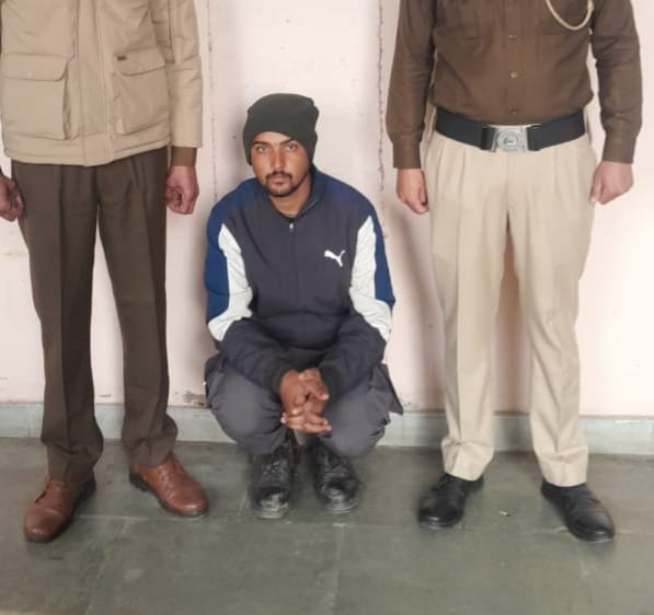 Accused filled with petrol in car and ran away without paying, arrested