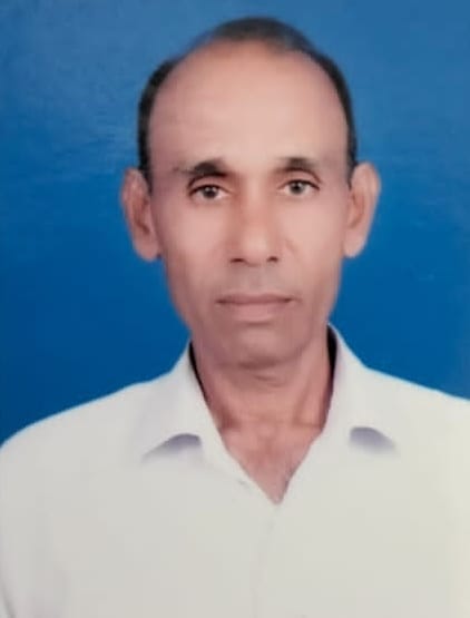Showed pistol when asked for money, farmer died of shock
