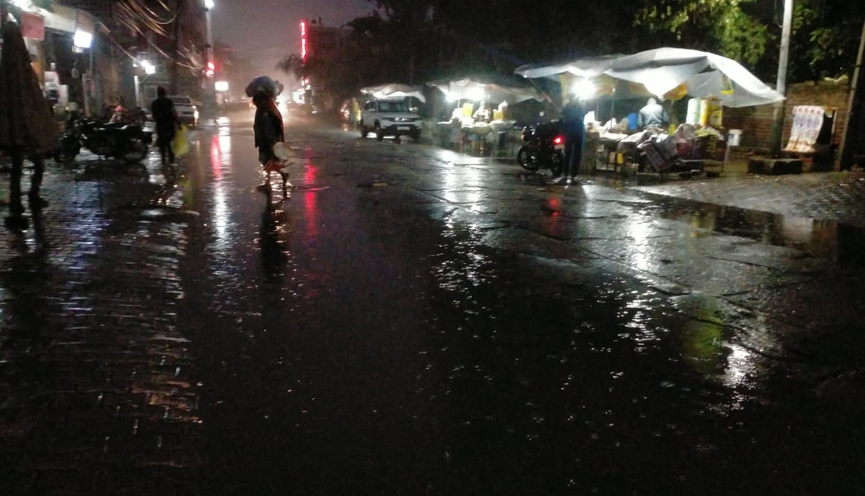 Rain occurred in many areas of Delhi NCR