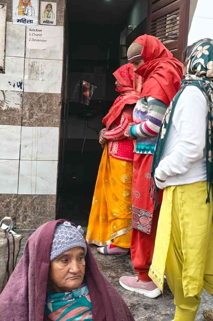 Toilets found open in the market, lock hanging in the mini secretariat