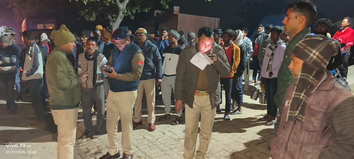 Brother and niece died while going to drop sister on bike to Shikohabad