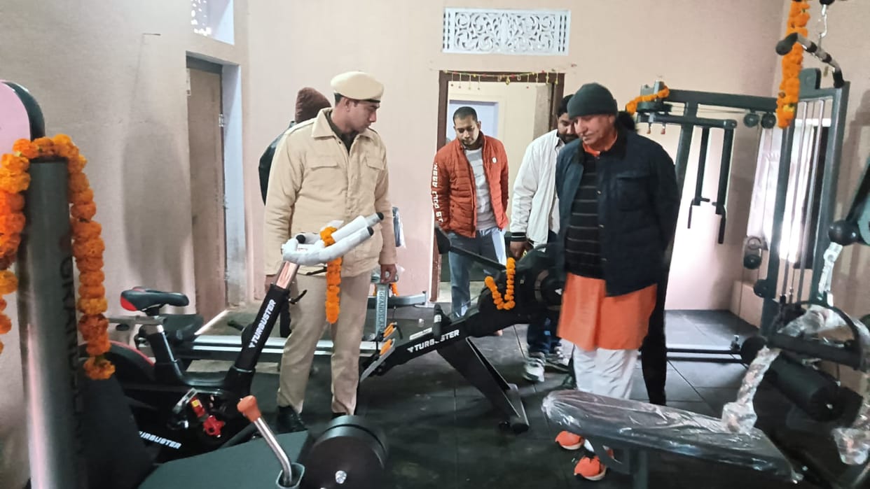 It is necessary to provide modern facilities to the players: MP