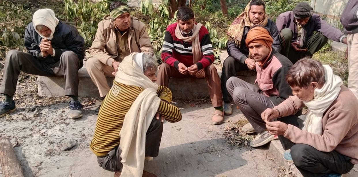 Dead body of youth found hanging from a tree in Nagla Manu