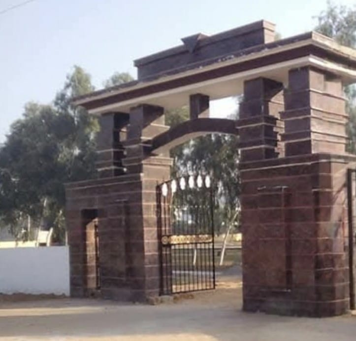 Government high and primary school located in village Kumhariya is first in block level