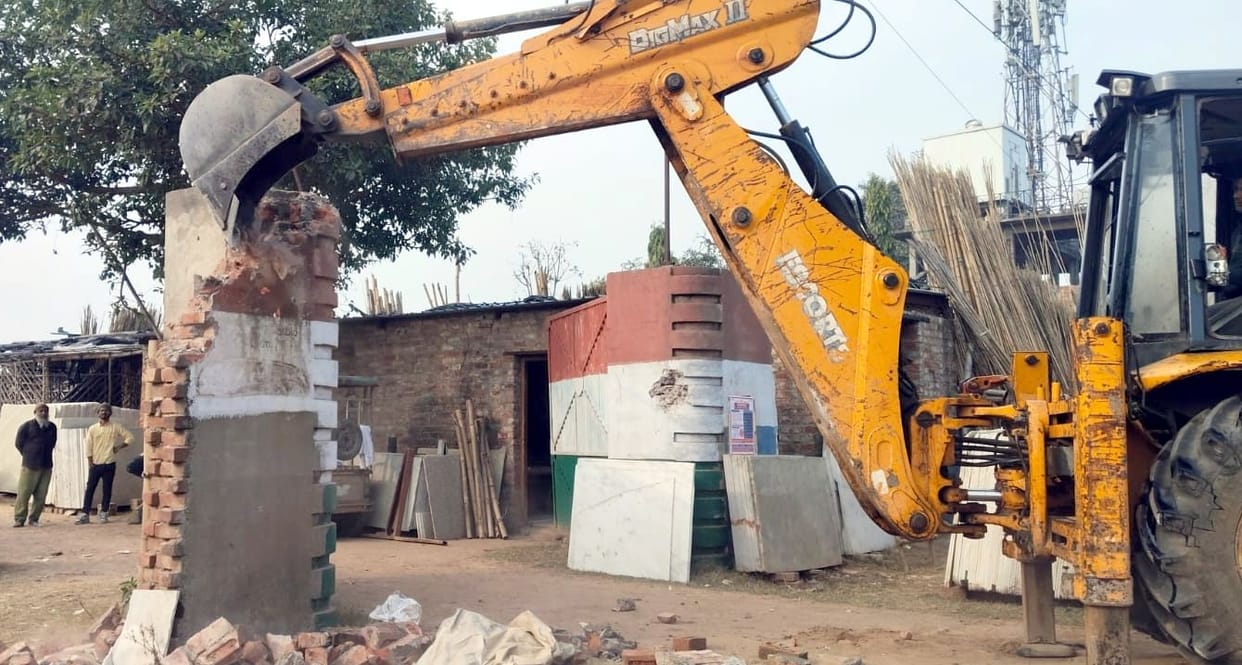 Encroachment removed from Munni Mata Temple, Paap Mochan Tirth