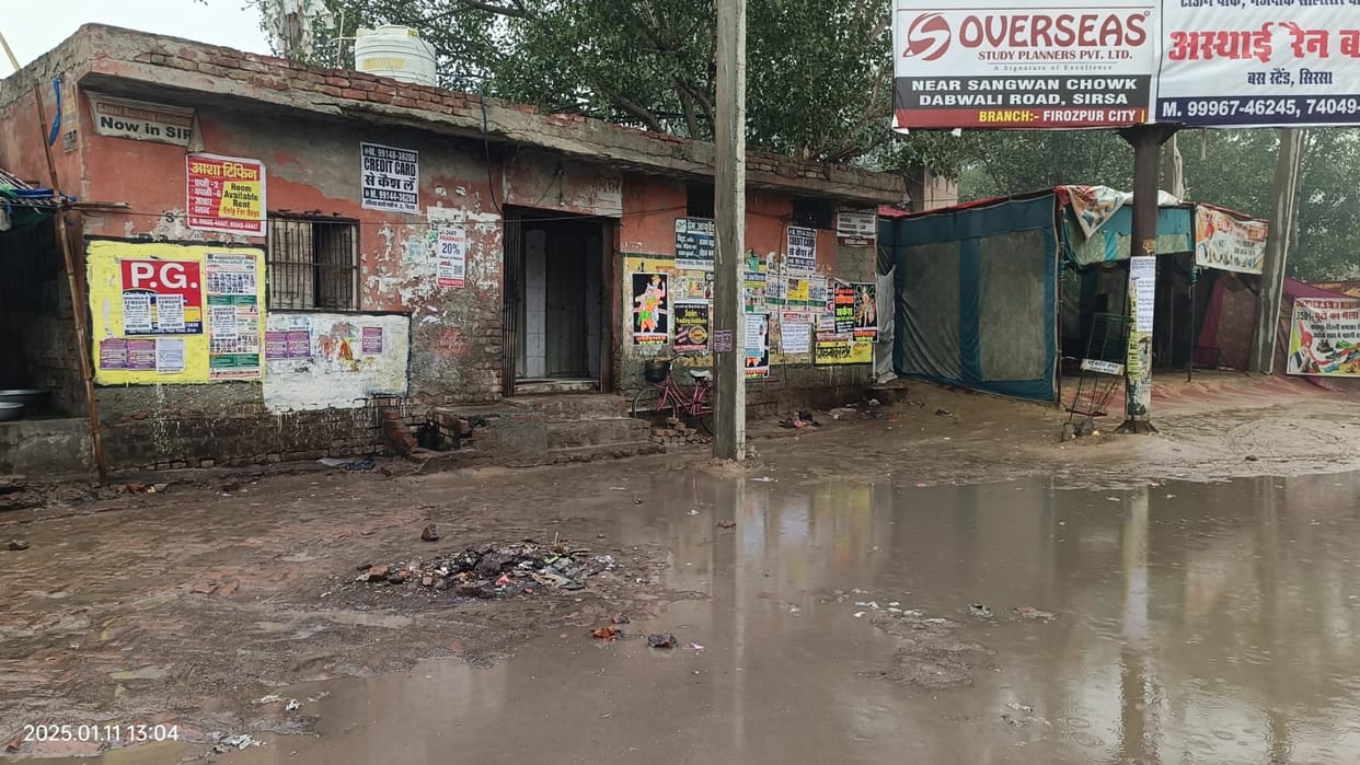 There are 31 public toilets in the city, all need repairs, there is no water or cleanliness