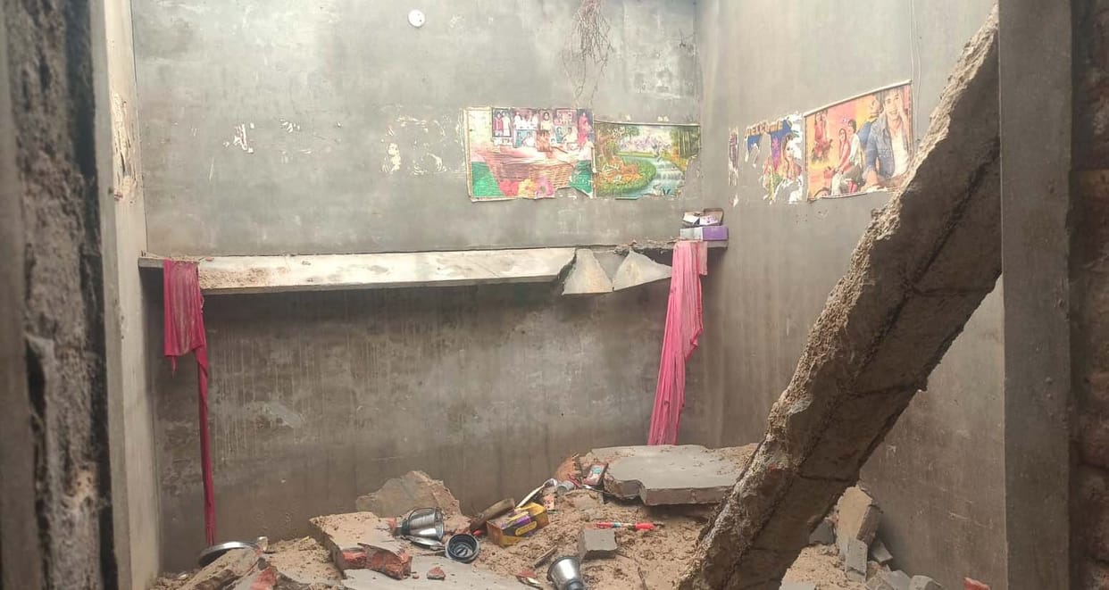 Disaster rain, five houses damaged in Badagudha, roof of three collapsed