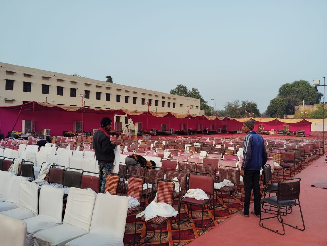 24 couples will tie the knot today