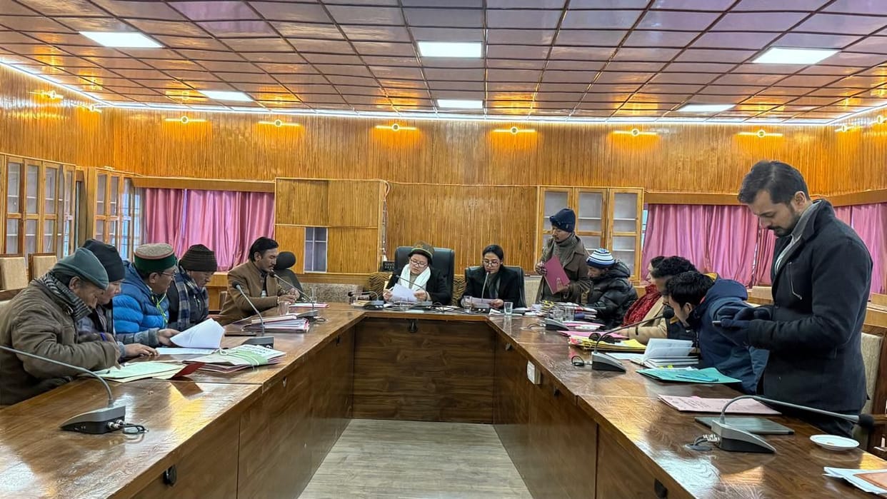 Committee meeting in Kaza, MLA Anuradha gave instructions, Lahaul Spiti