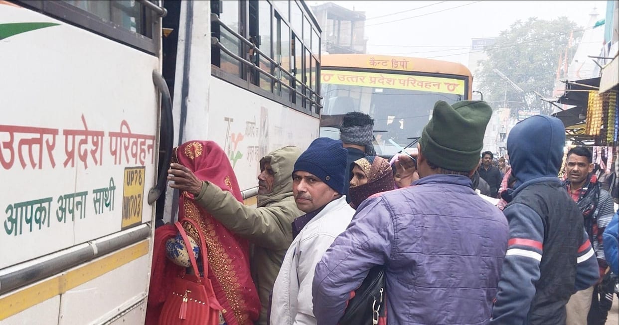 Two thousand passengers reached Prayagraj in 60 buses of the depot.
